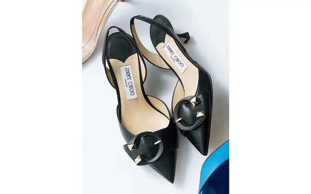 靴￥123,200／ジミー チュウ