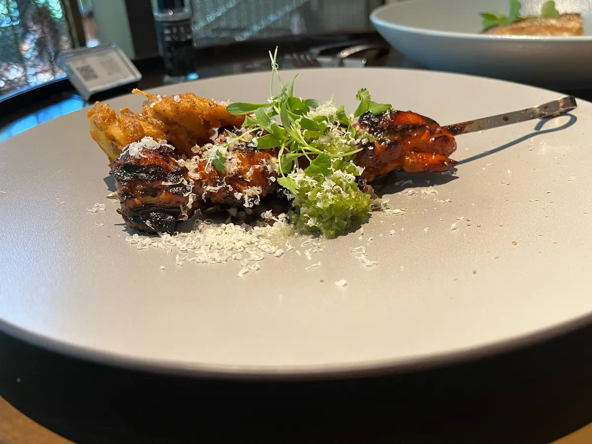 キンプトン新宿東京　ジルスチュアート　アフタヌーンティー　ホワイトフローラル　西新宿　新宿　ナチュラルビューティーベーシック　黒ワンピ