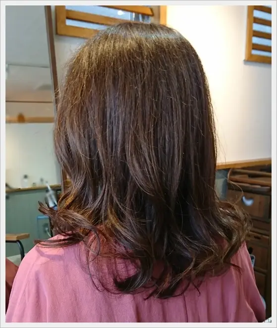 今回は、カラーと5㎝ほどカットして頂きました。