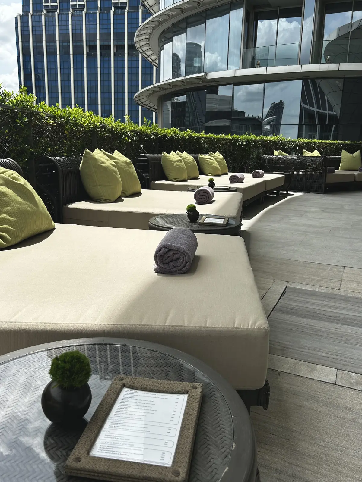 ウォルドーフ・アストリア・バンコク　　Waldorf Astoria Bangkok　タイ