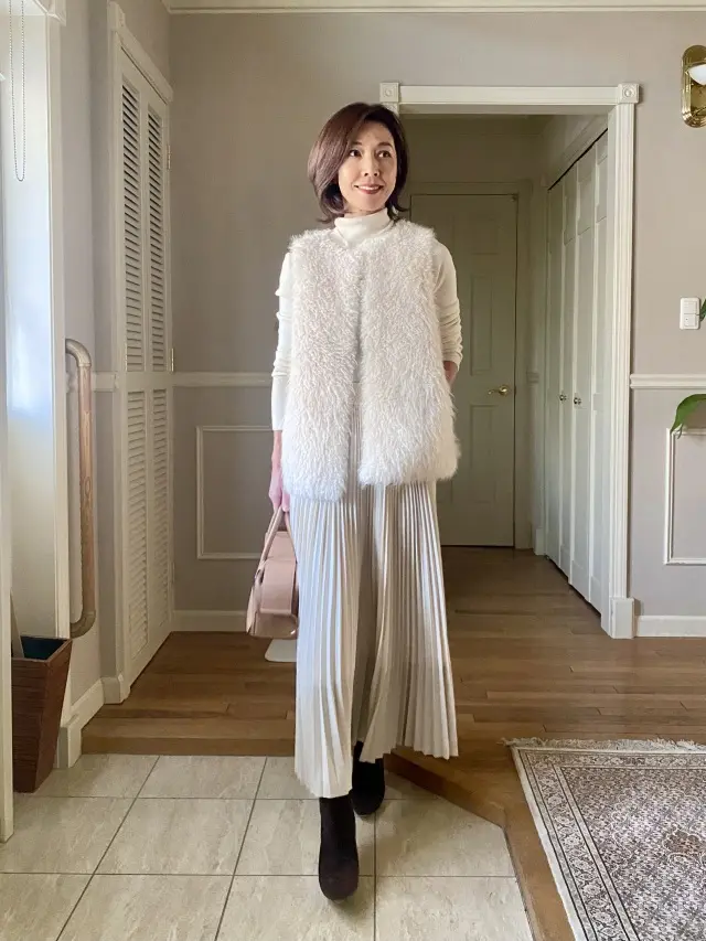 白なワントーンで冬コーデの画像_2