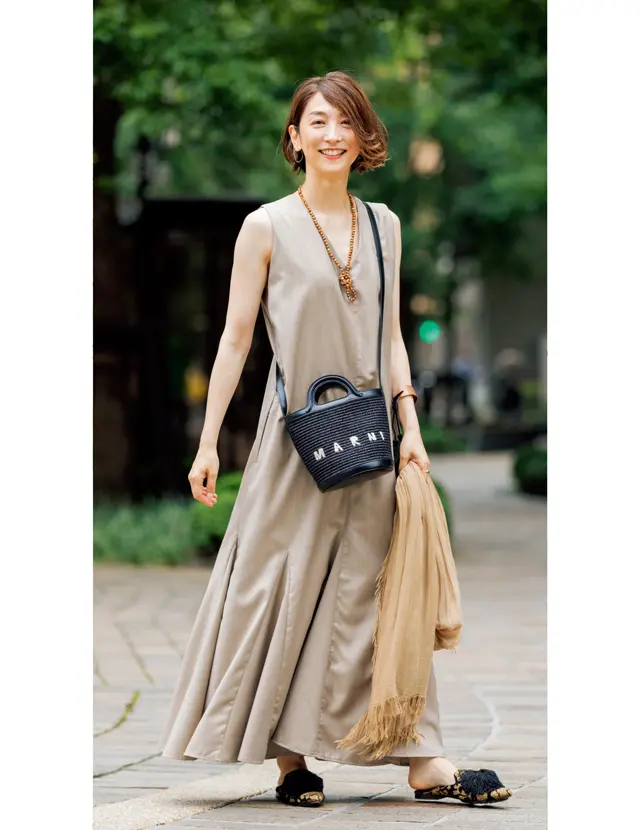 自分らしい心地よさを大切にしたワンピーススタイルで美術館へ