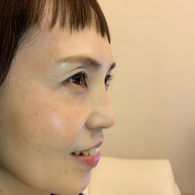 アイリフト後の睫毛と眉ティント後