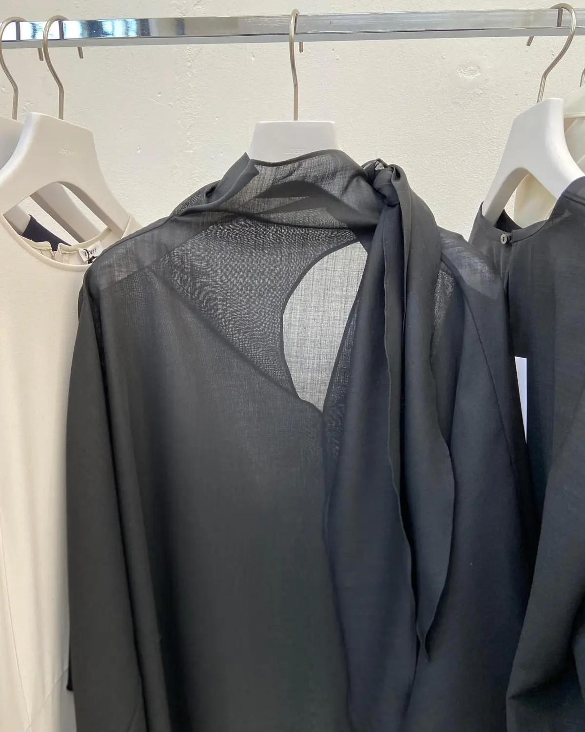 ロエフ　ボウタイ