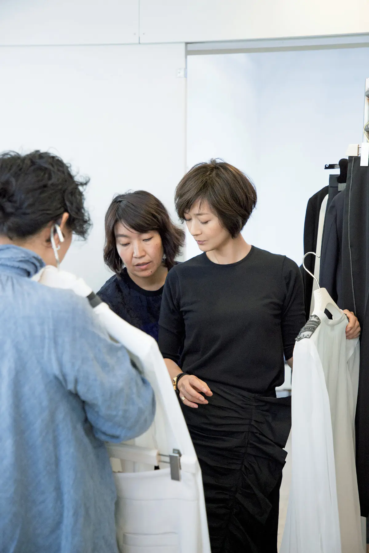 富岡佳子とエクラの舞台裏に密着！～表紙撮の画像_2