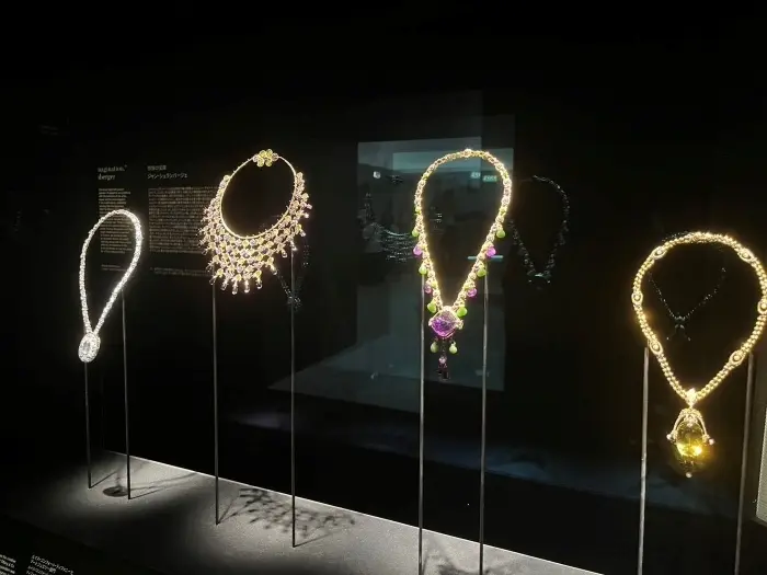 きらめくジュエリーや限定グッズも♪「ティの画像_7