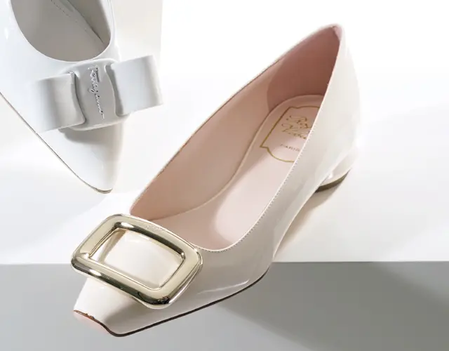 靴￥116,600／ロジェ・ヴィヴィエ・ジャパン（ロジェ ヴィヴィエ）