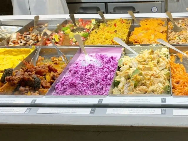 菓匠きくたろう　デリ　カスタムサラダ　ランチ