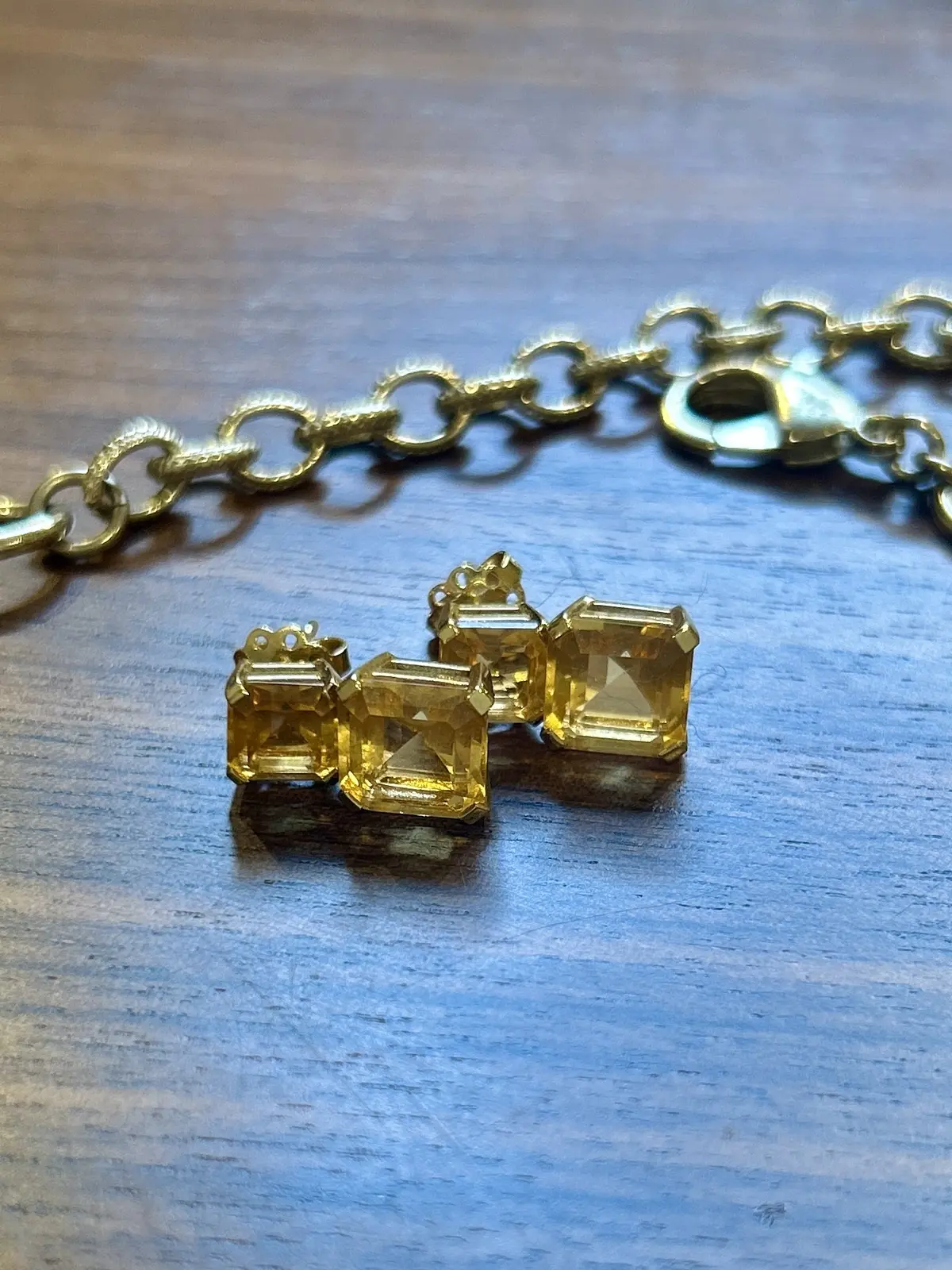 開運コーデ12 黒のダウンジャケットの垢の画像_6