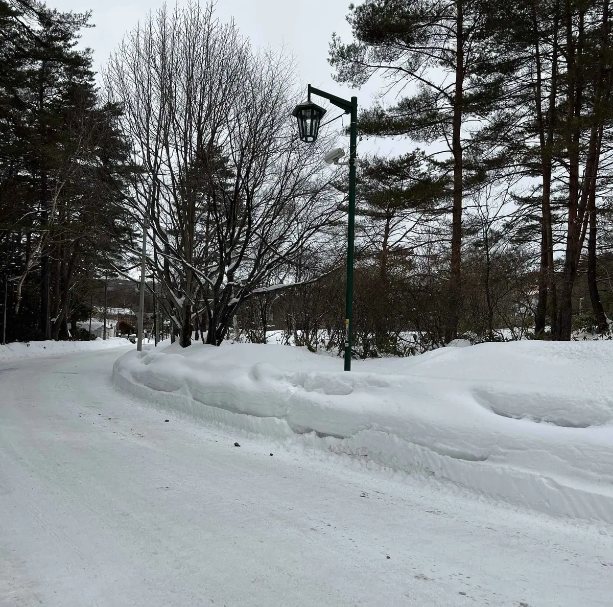 群馬県草津温泉の道