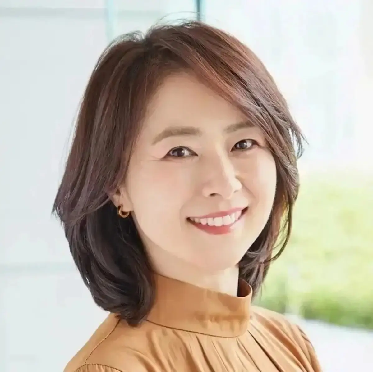 【50代に人気のショートボブ60選】手入れが楽でうねりやくせ毛も気にならない！大人可愛いショートボブスタイル