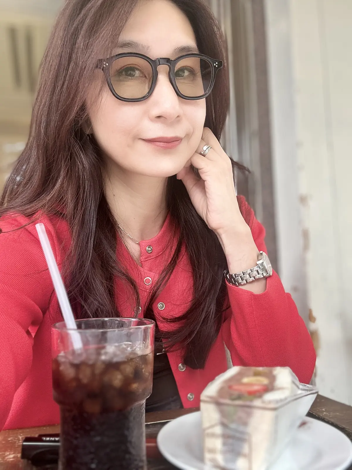 カフェで食べる前