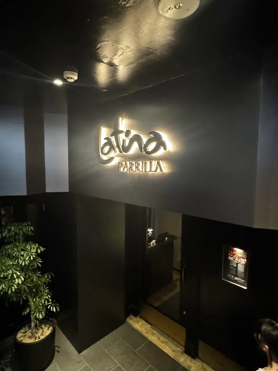Latina Parrilla ①