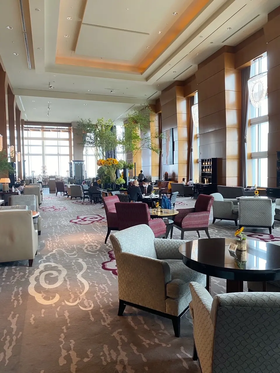 ZARAの美シルエットワンピ×黒1点投入の画像_1