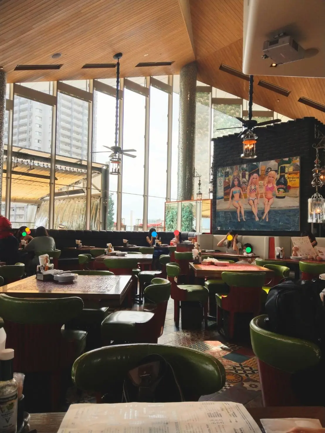 解放感のある広々とした天空のメキシカンレストラン《アシエンダ·デル·シエロ》