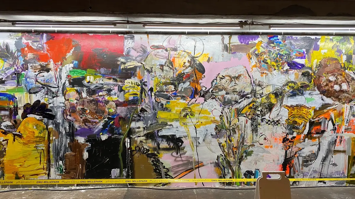 エルメスの隣りでKingGnuの画像_5