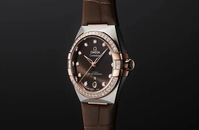 オメガ「コンステレーション」36mm新作ブラウン側面