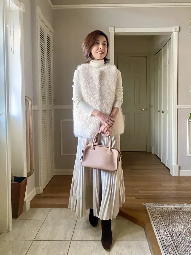 白なワントーンで冬コーデの画像_3