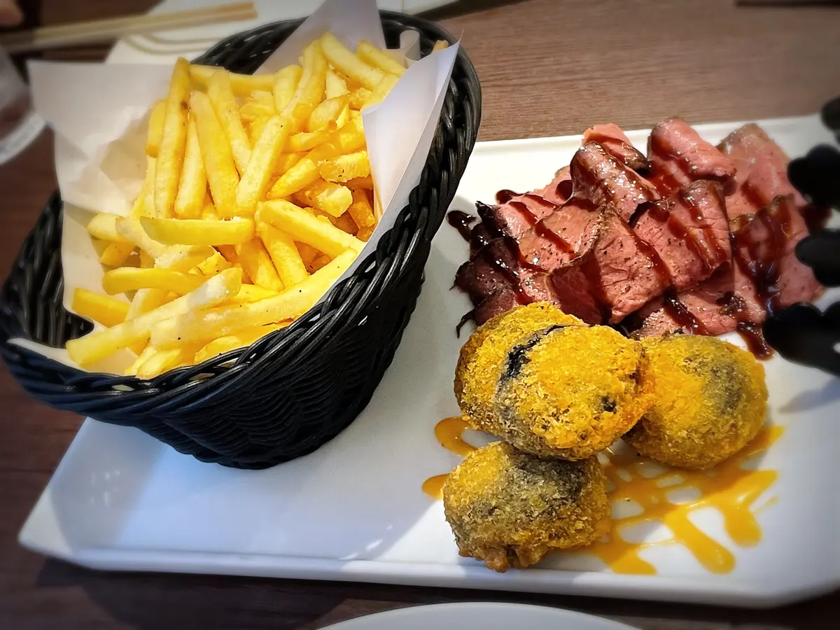 大人のカクテル🍸アフタヌーンティーの画像_2