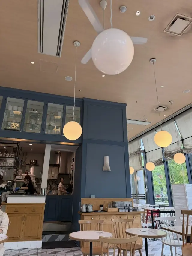 秋はモカ色のティアードワンピースで大阪満の画像_6