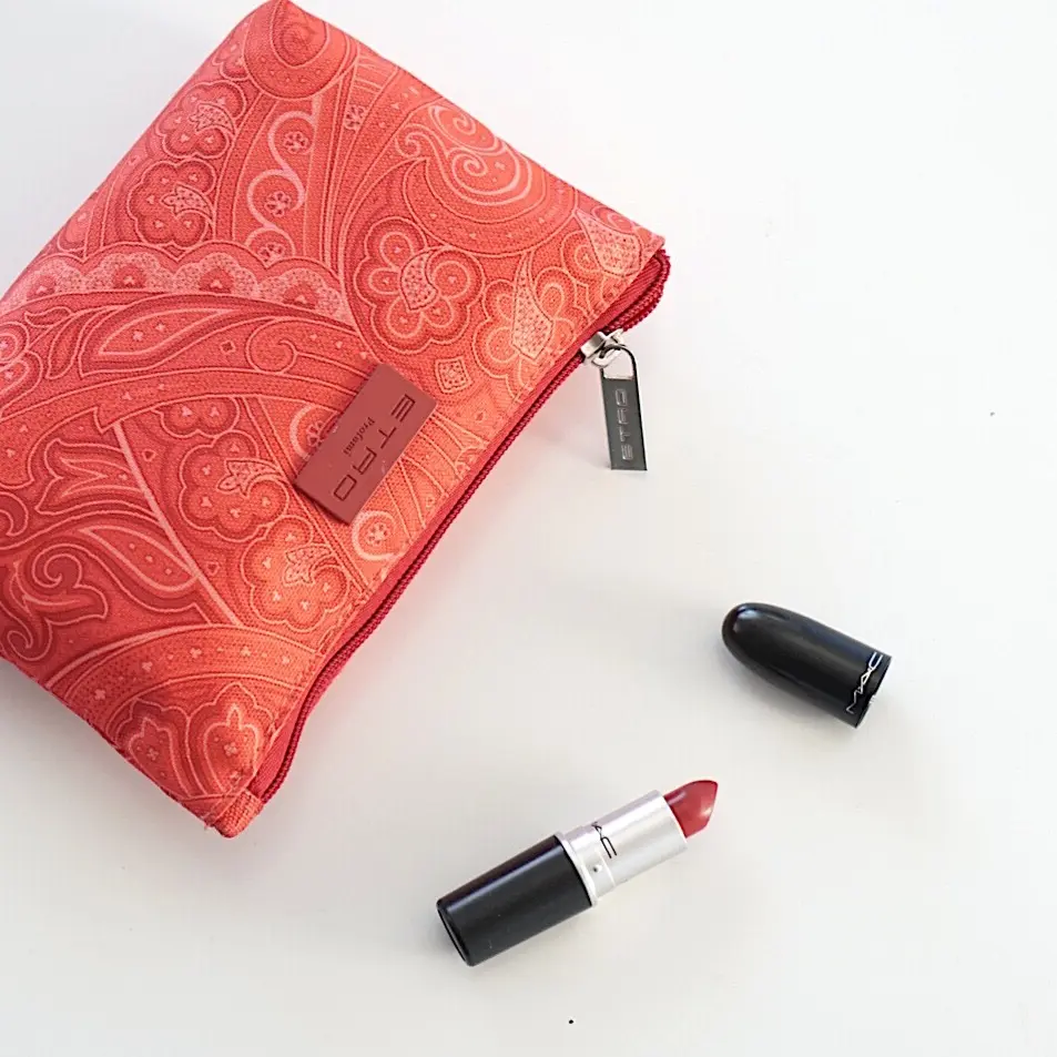 必ず褒められる赤パンツの画像_4