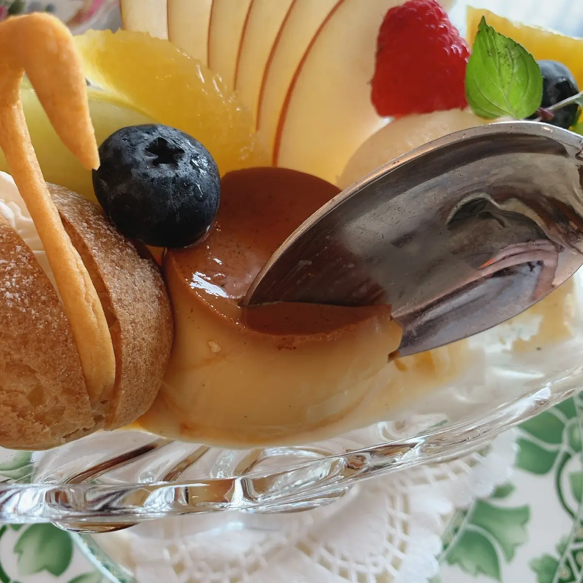 山の上ホテルのプリンアラモードのプリン