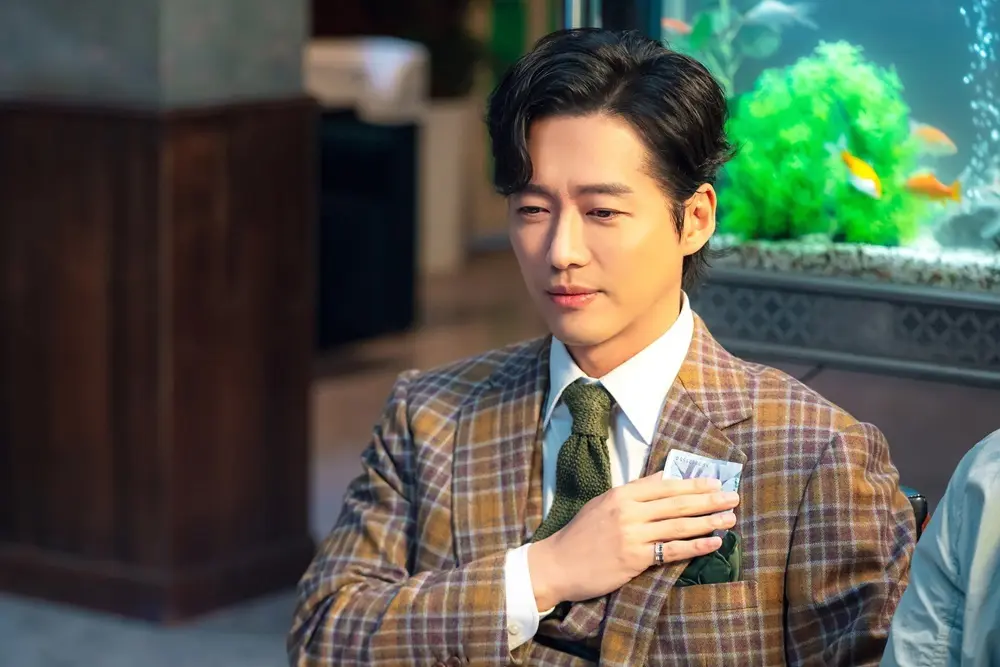 「わずか1000ウォンの弁護士」のナムグン・ミン