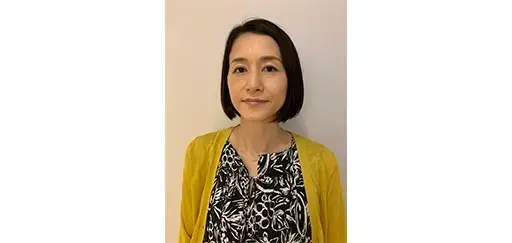 髪を豊かに見せる重めひし形ショートで、若見えをかなえる【50代髪型・ヘアスタイル】