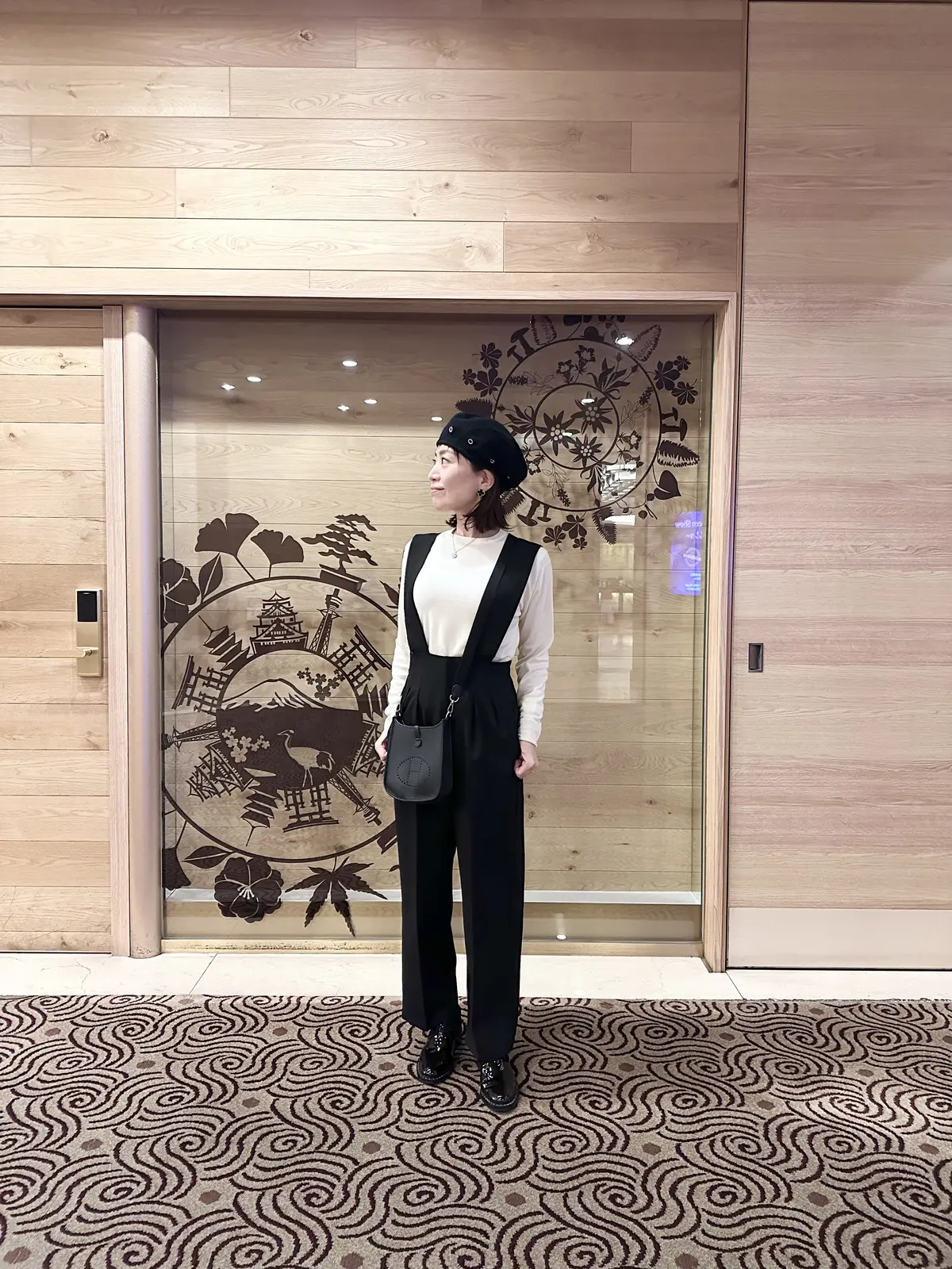 アラフィフサロペットコーデの画像_2