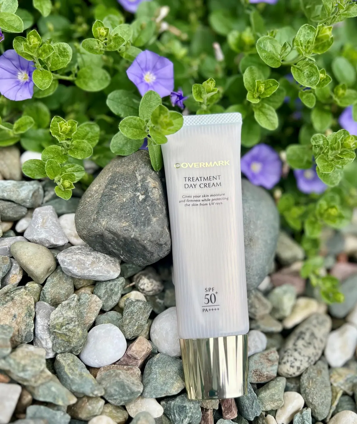 カバーマーク　トリートメント デイ クリーム