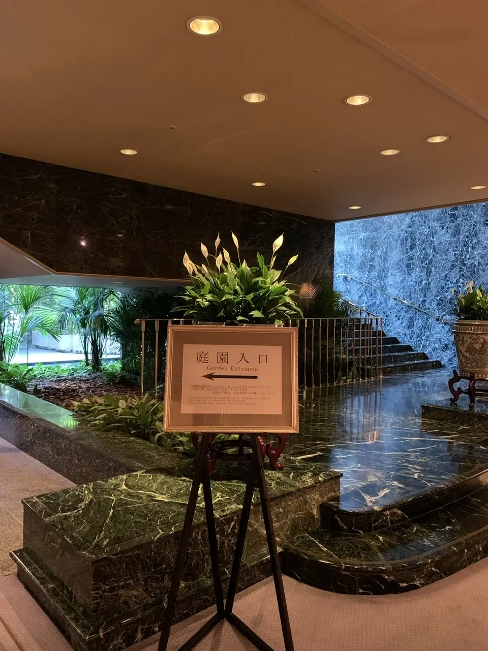 座り姿勢をほぐしに