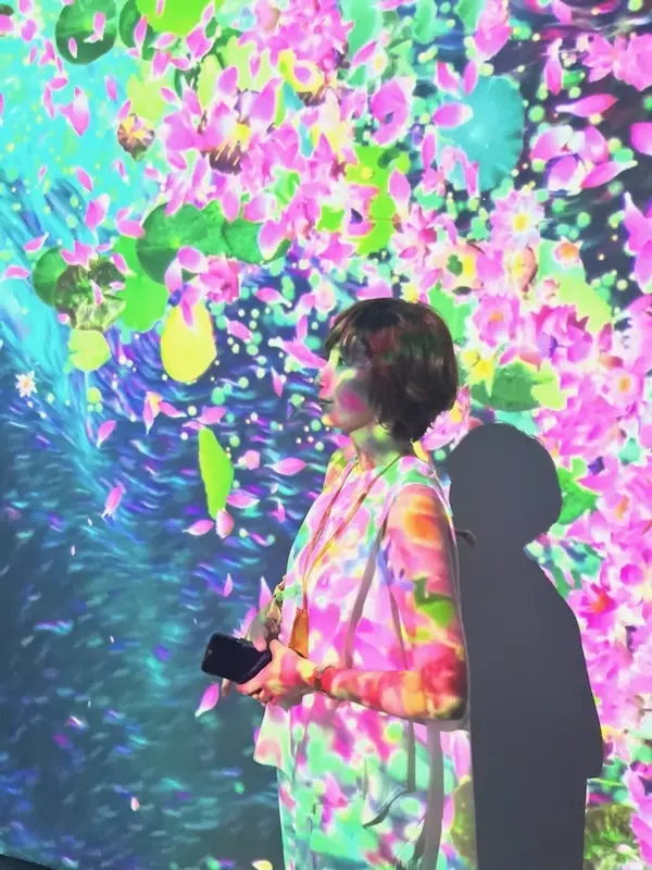 一目惚れバッグを持って「モネ＆フレンズ・の画像_6