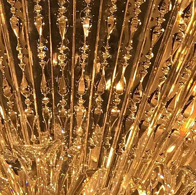 圧巻！ バカラの巨大シャンデリアです。の画像_3