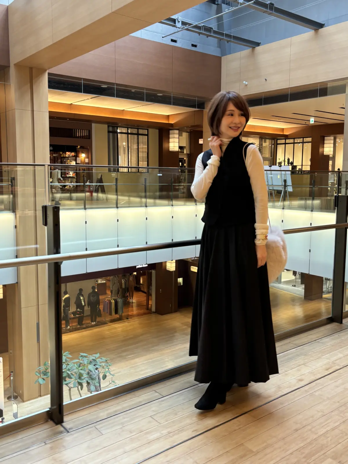 モノトーンコーデで六本木ランチへの画像_3