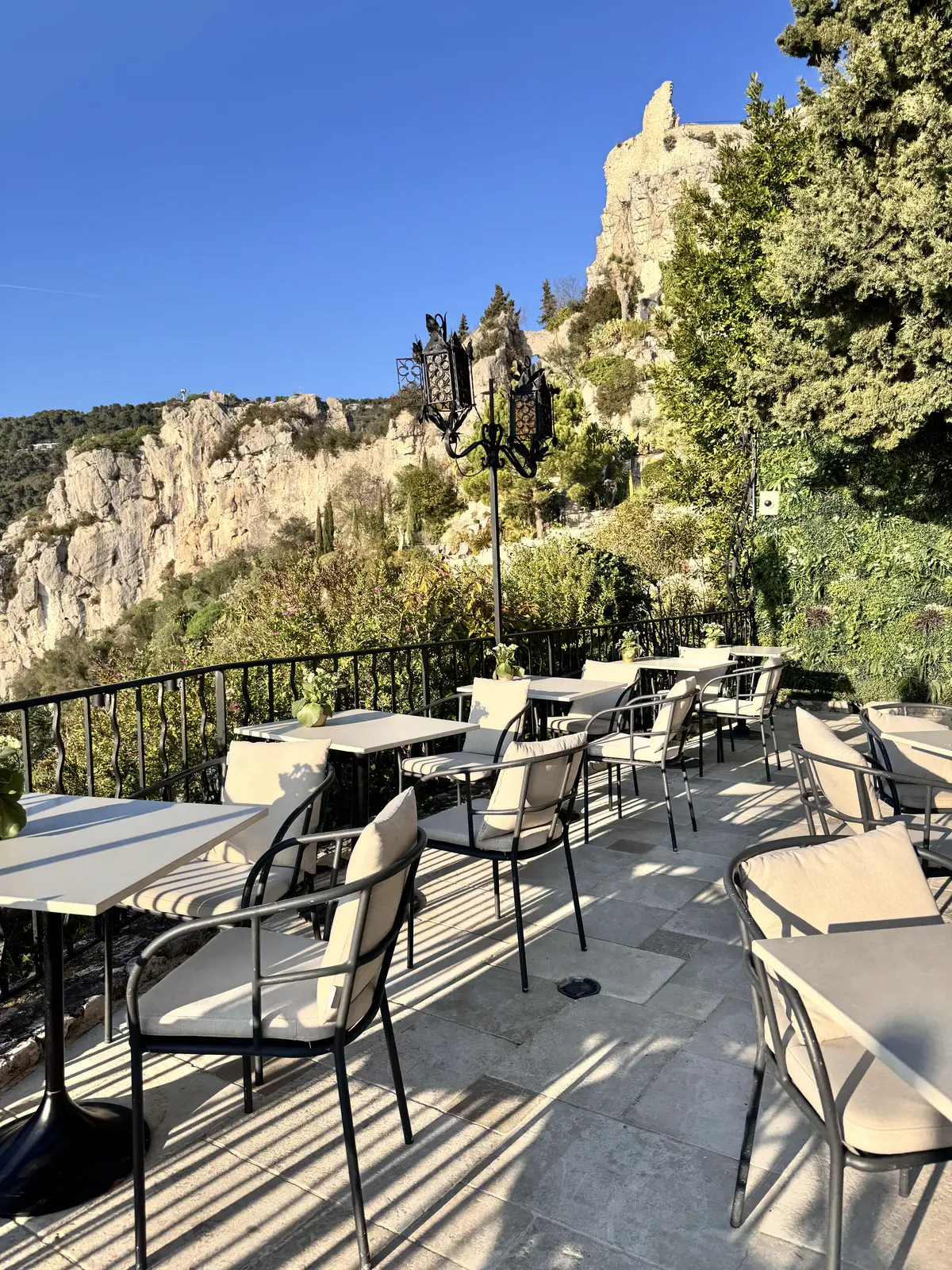 動きやすさと上品さを叶える旅先ランチコーの画像_13