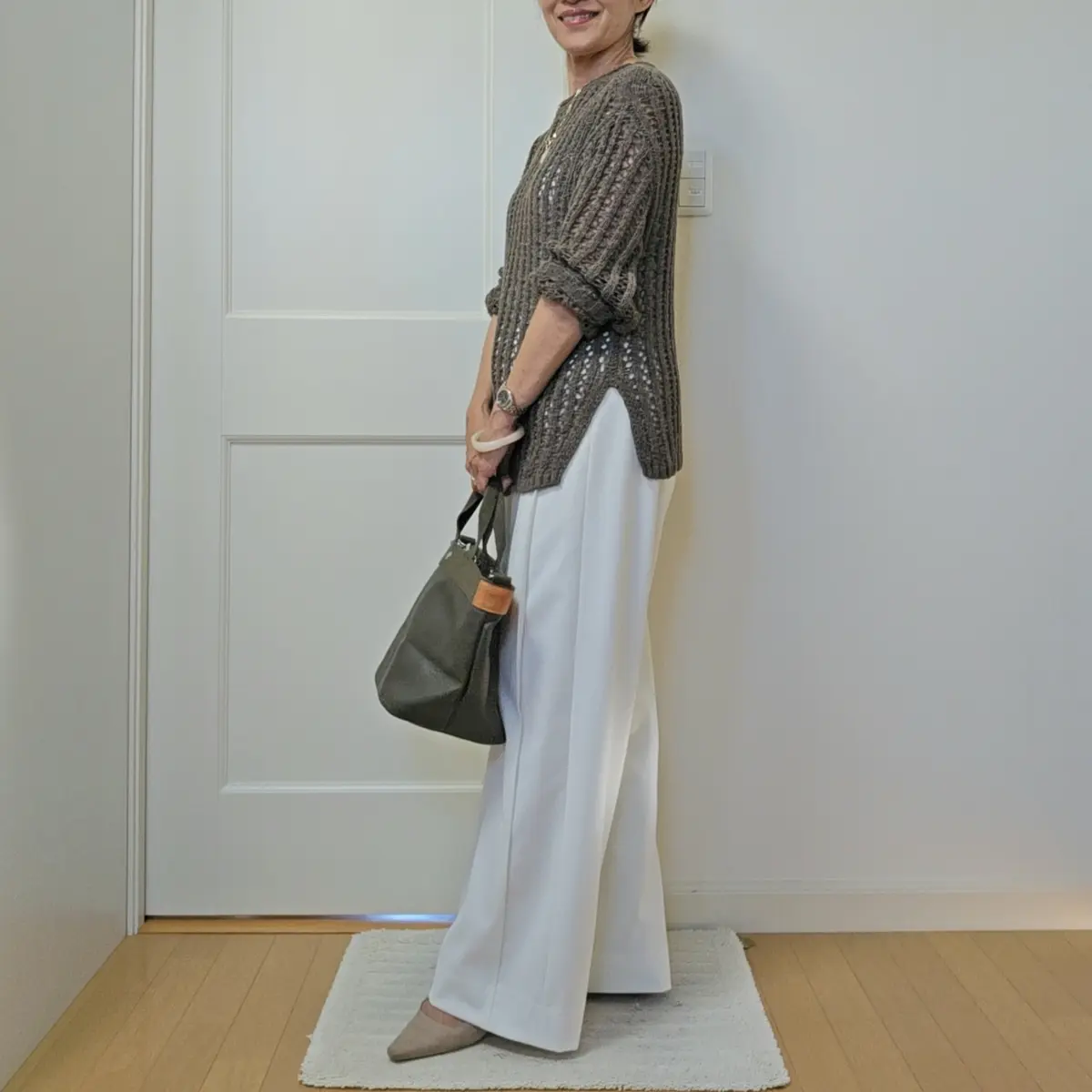 3シーズン活躍！オフィスにも休日にも映えの画像_17