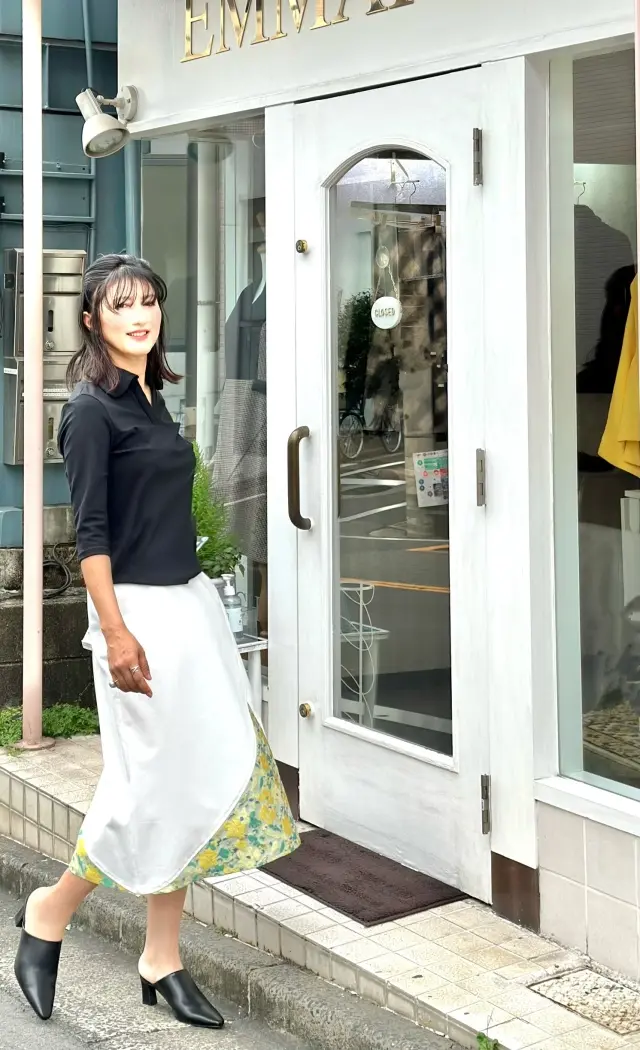 端正なスカートで自由が丘探索の画像_5