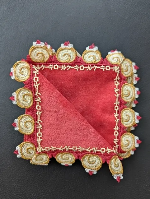 近沢レース店【eclat限定】タオルハンカチ　ロールケーキ