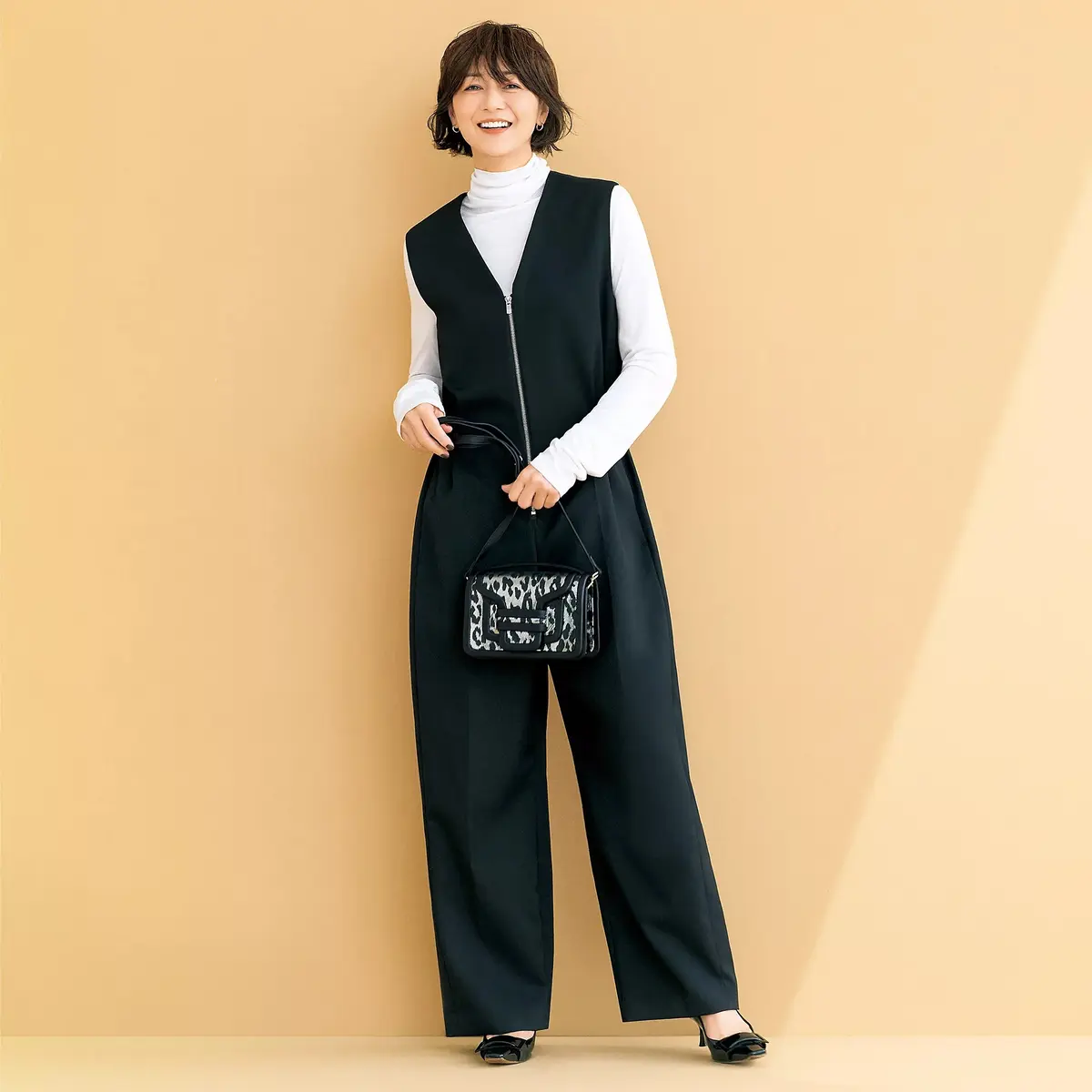 年末のお出かけに最適！富岡佳子さんがまとの画像_1