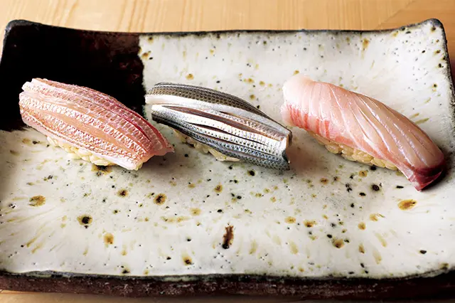 昆布締めにした春子鯛は繊細なうま味がきわ だつ