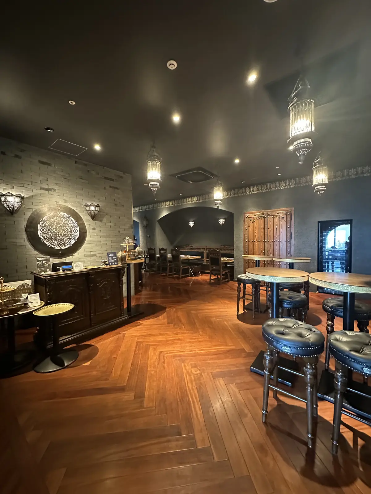 モダンアラビア料理を囲んでお祝いランチ会の画像_3