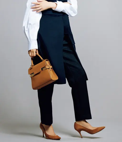 【大人の辛口ベージュコーデ5選】ベージュの柔らかさとこなれ感を引き出して、大胆な着こなしを