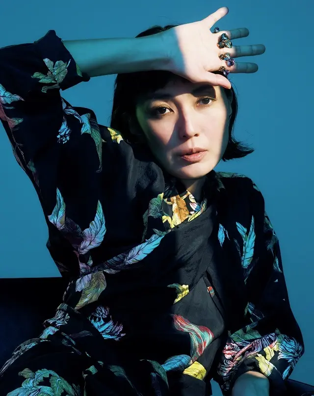 ANTONINI《アントニーニ》 「トワ・エ・モア」と板谷由夏