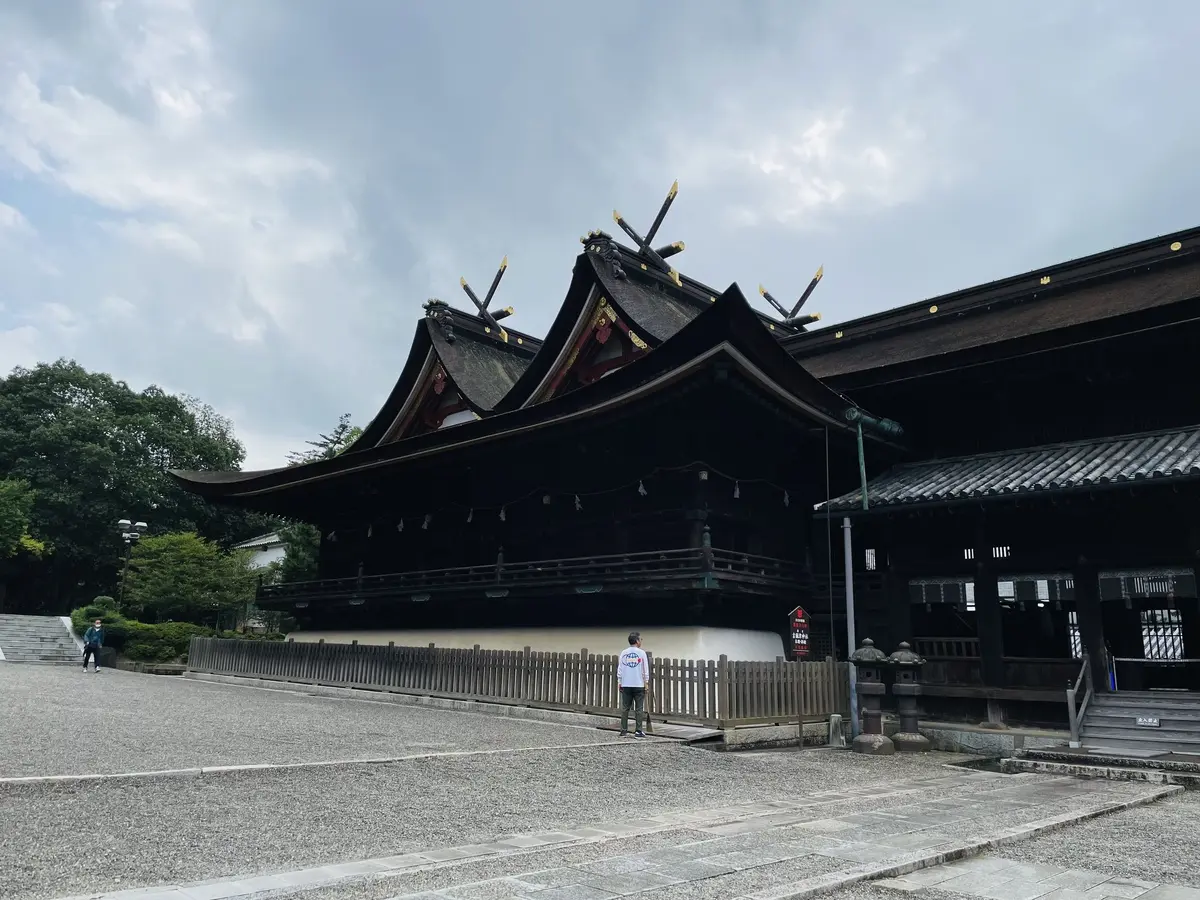 大草直子さんコラボの揺れるワンピースでパの画像_2