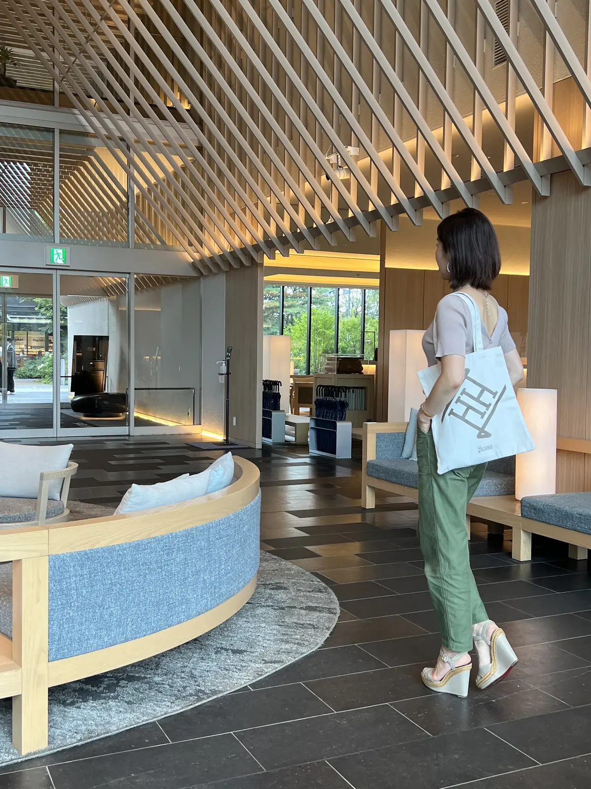 エクラ10月号付録 「HERNO(ヘルノの画像_2