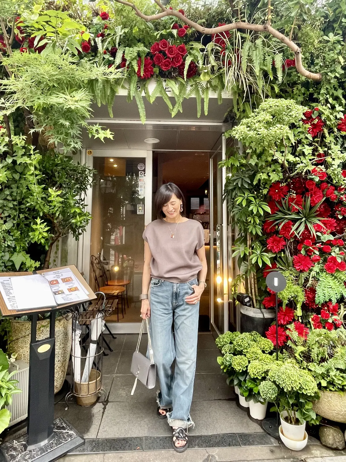 シックなカラーで秋コーデの画像_4