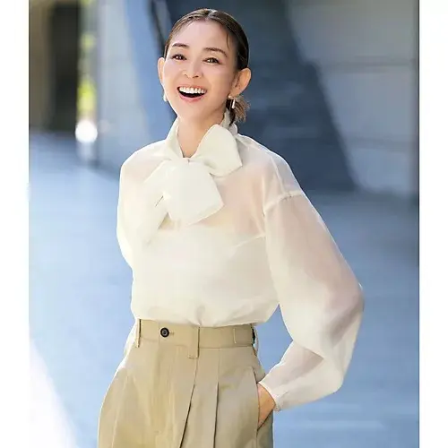 DEPAREILLE オーガンジーボウブラウス ￥44,000