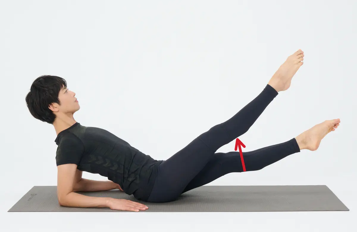 OurAge×Webエクラ　床バレエ_片脚追いかけっこ_04