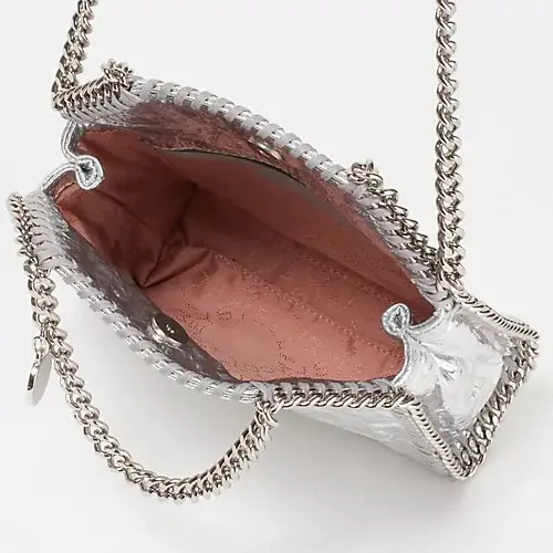 富岡佳子さんがまとう「Sergio Roの画像_5