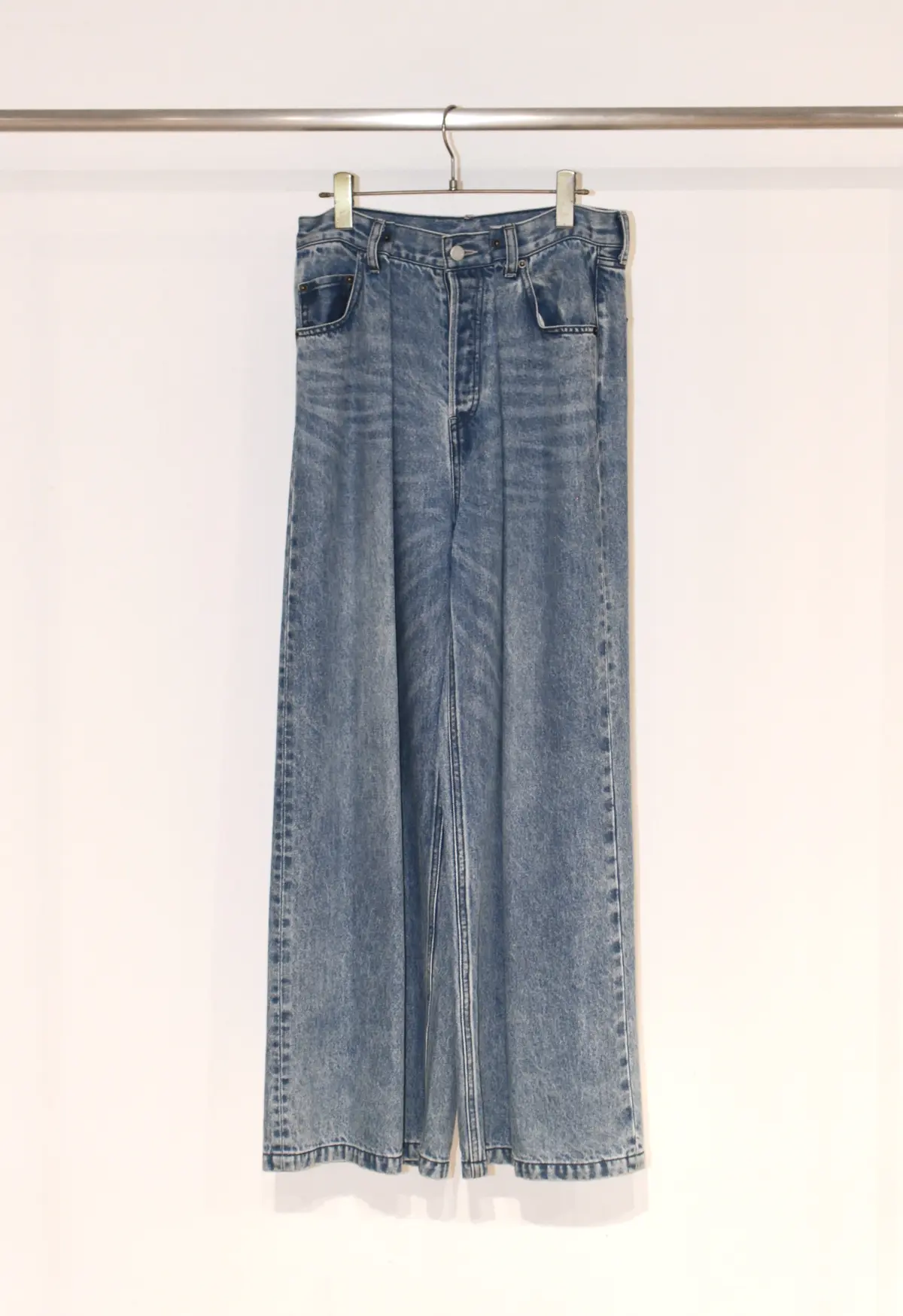 ウィムガゼット　ワイドデニム